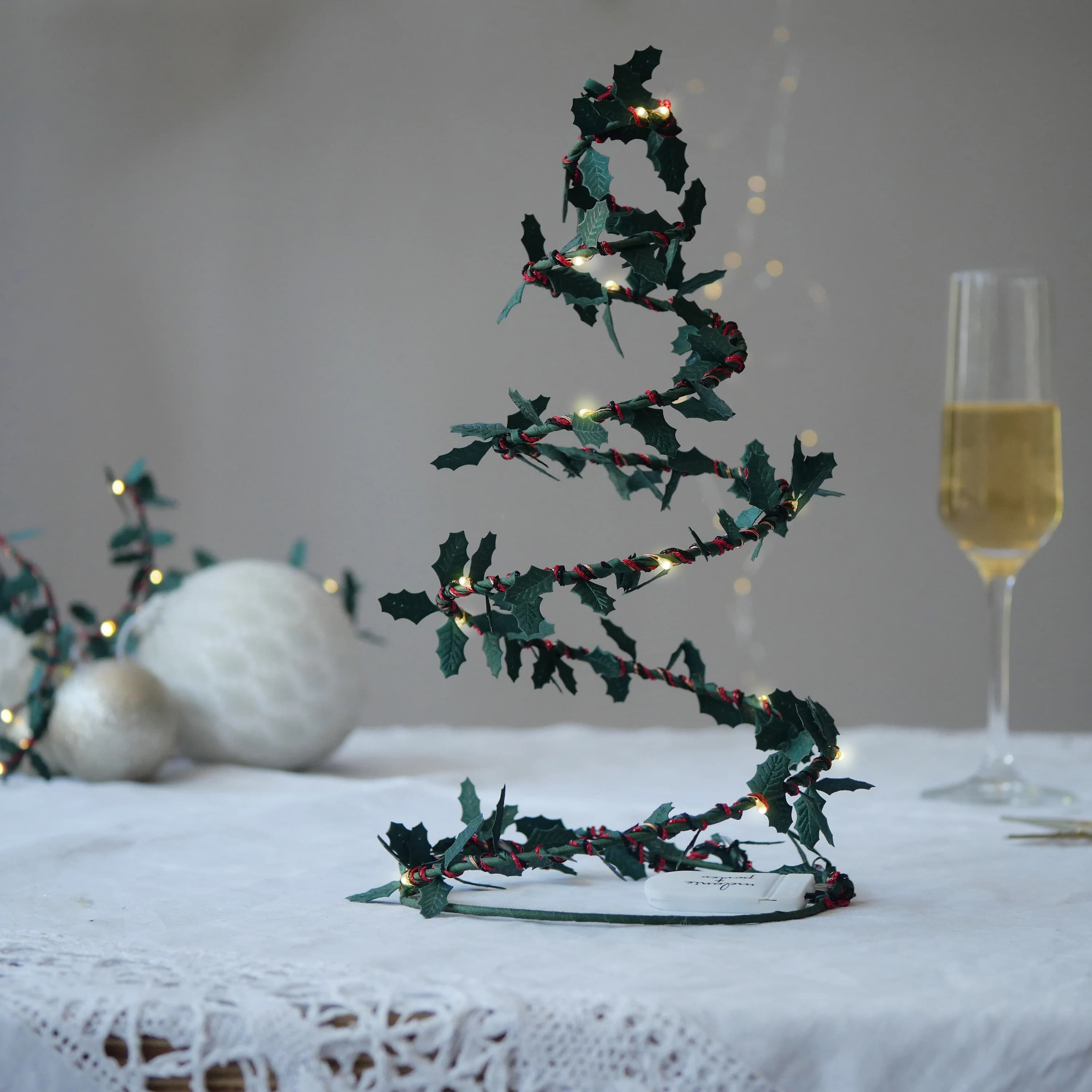 Nadolig Llawen Light-Up Wreath: | Welsh Christmas Decor - image 5